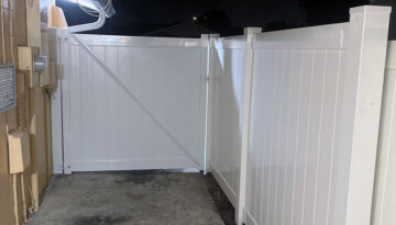 white-vinyl-fence.jpg-5